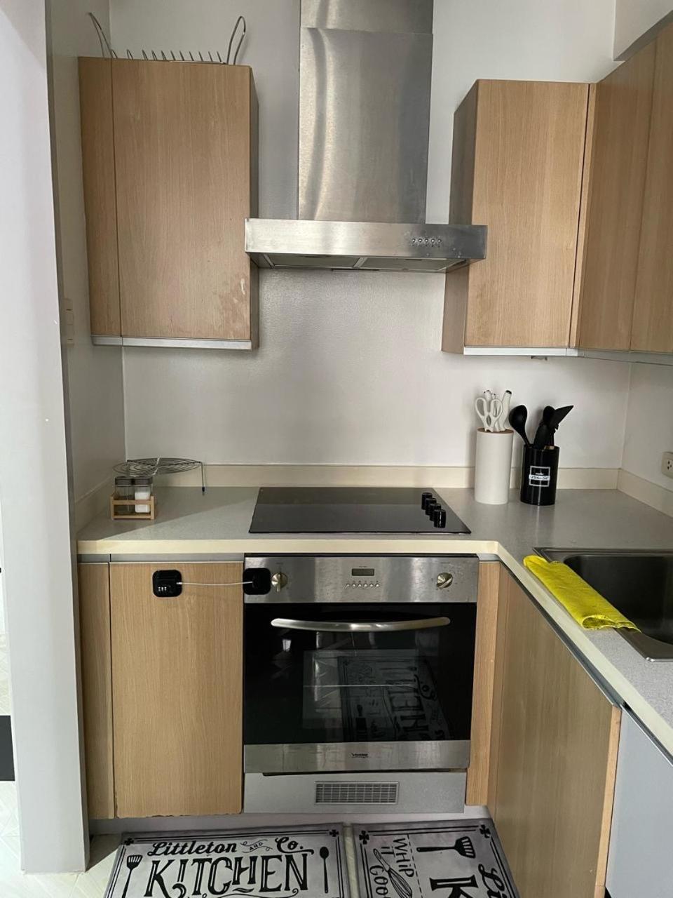 Cozy 2-Bedroom At South Of Market Soma Bgc Near Sm Aura, Market! Market! & Bonifacio High Street Тагиг Экстерьер фото