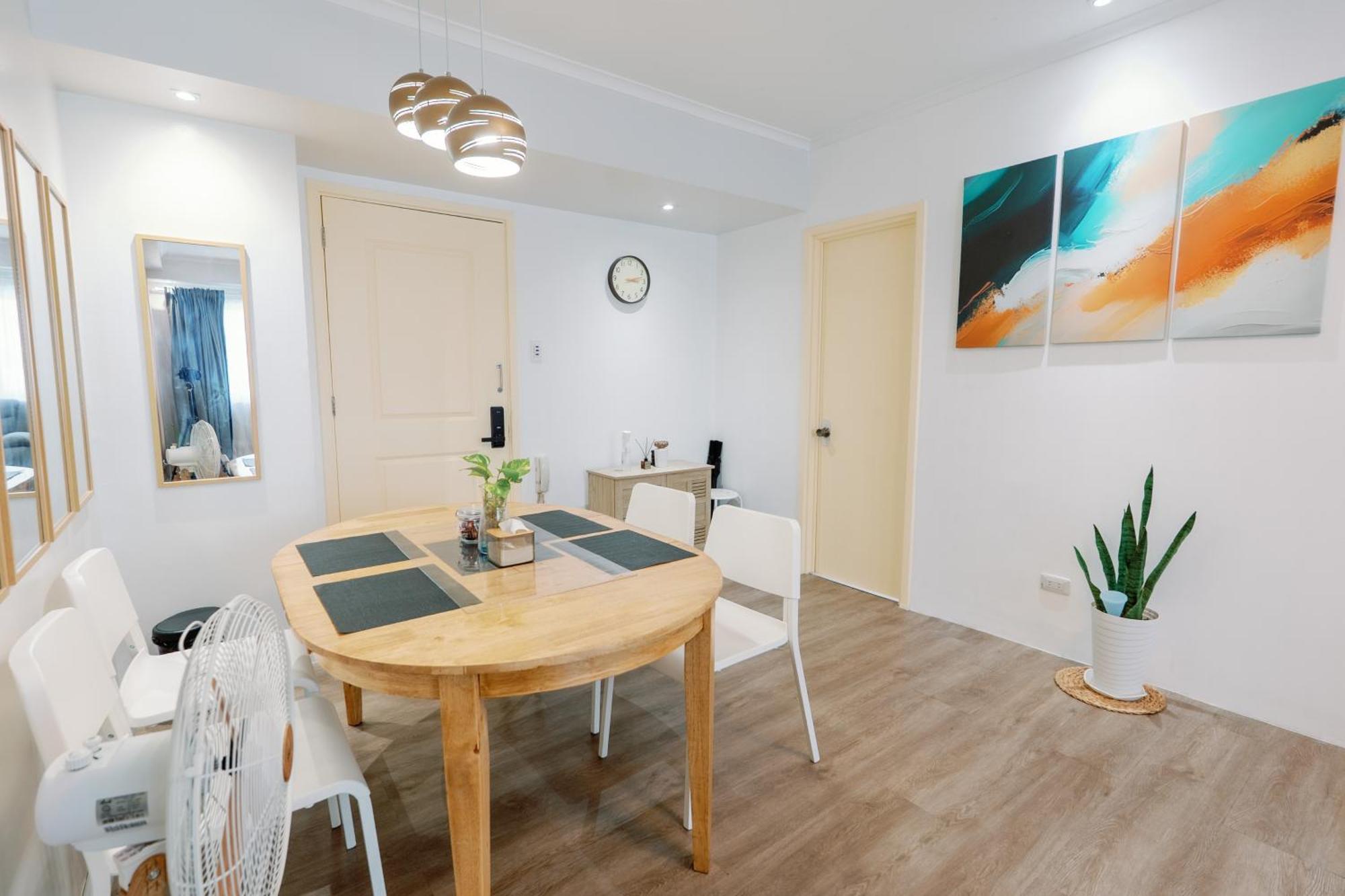 Cozy 2-Bedroom At South Of Market Soma Bgc Near Sm Aura, Market! Market! & Bonifacio High Street Тагиг Экстерьер фото
