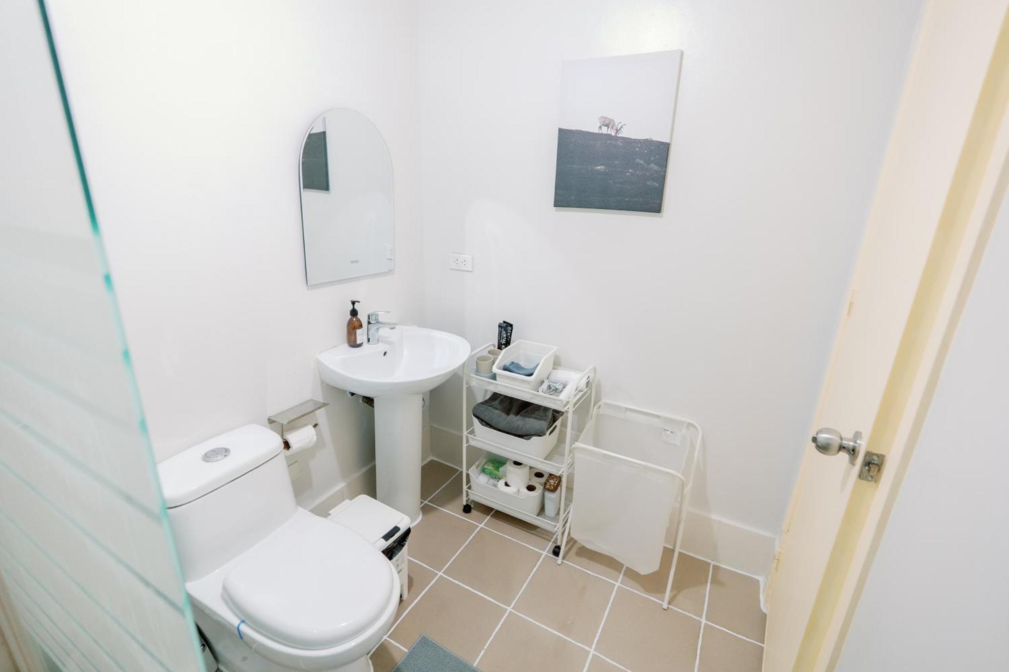 Cozy 2-Bedroom At South Of Market Soma Bgc Near Sm Aura, Market! Market! & Bonifacio High Street Тагиг Экстерьер фото