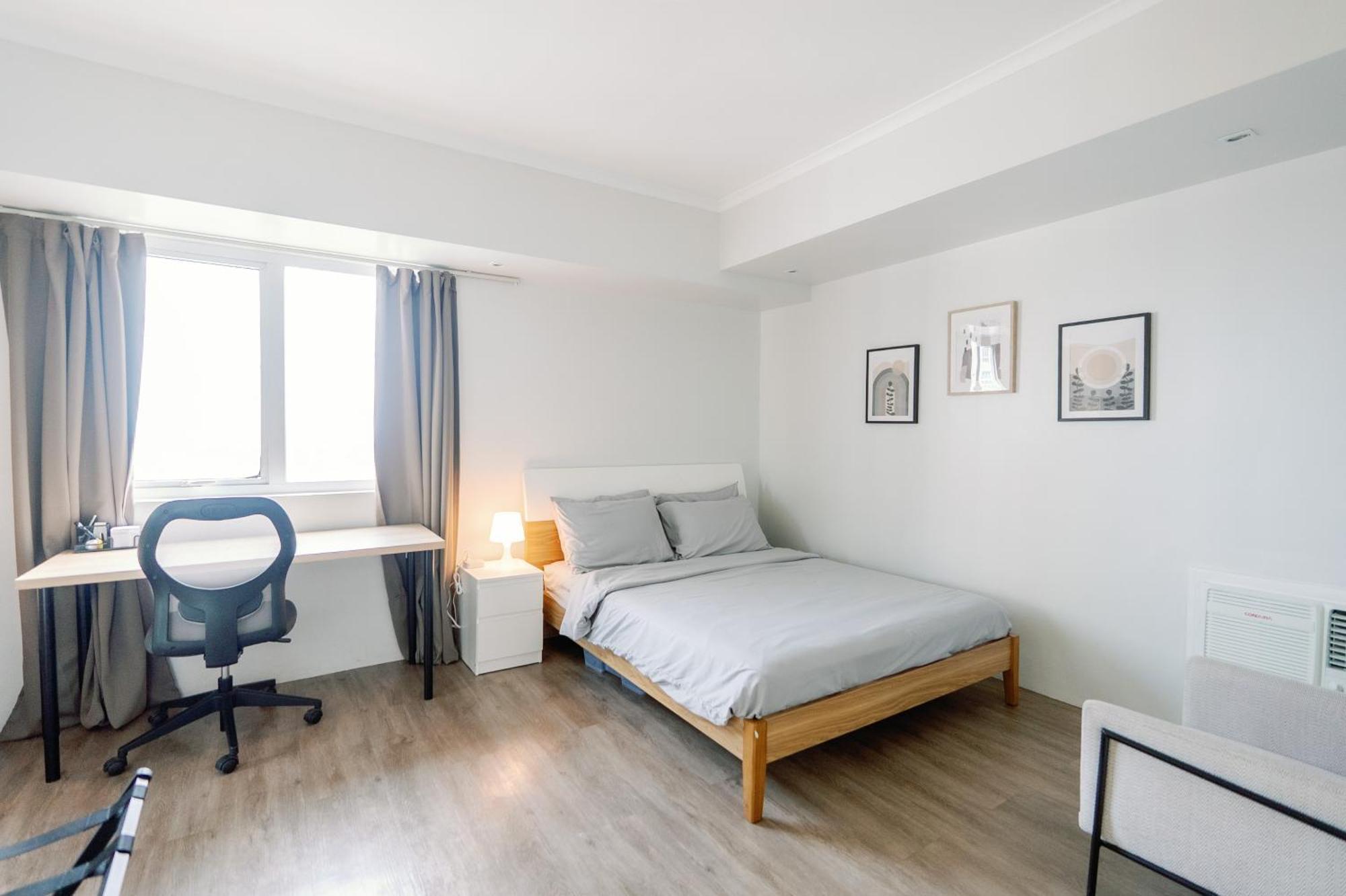 Cozy 2-Bedroom At South Of Market Soma Bgc Near Sm Aura, Market! Market! & Bonifacio High Street Тагиг Экстерьер фото
